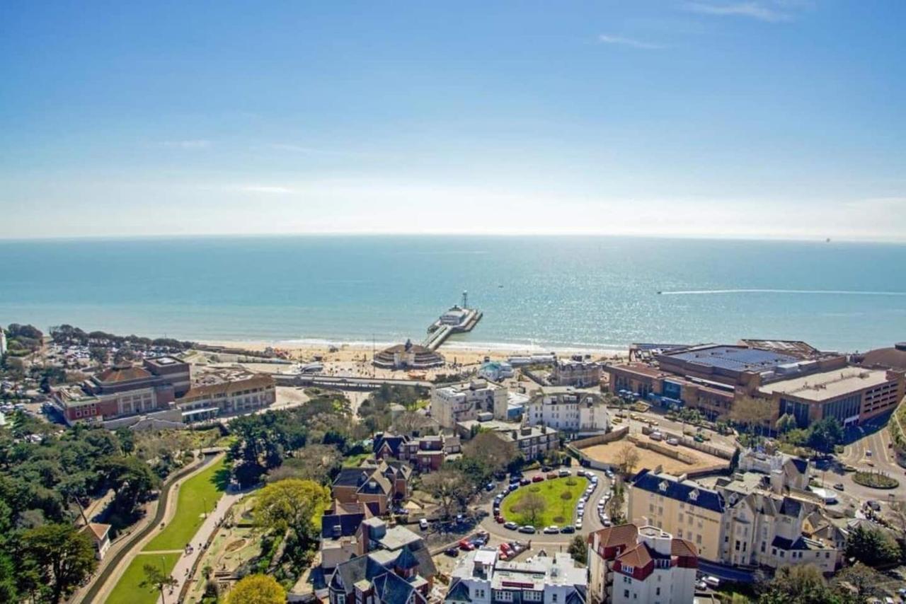 Flat-C, 4 Adults, 20 Mins To Beach, Netflix, Wifi, Sleeps 4 Adults บอร์นมัธ ภายนอก รูปภาพ
