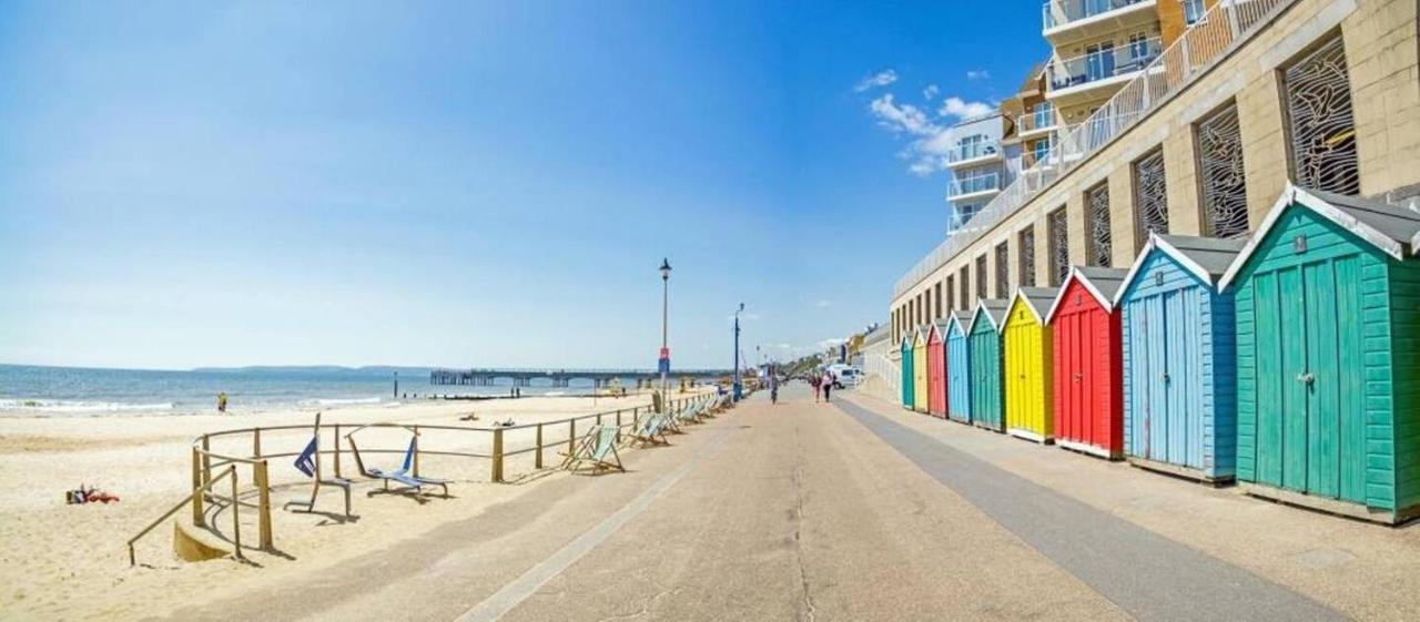 Flat-C, 4 Adults, 20 Mins To Beach, Netflix, Wifi, Sleeps 4 Adults บอร์นมัธ ภายนอก รูปภาพ